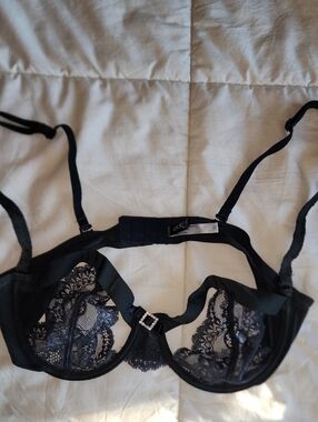 Adore Me Black Lace Underwire Bra with Decorative Buckle